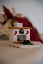 Holiday Country Hearth Puppy - black